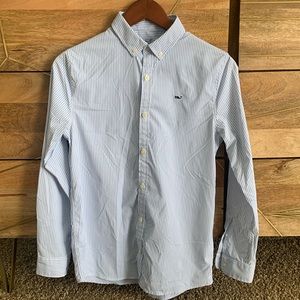 Vineyard Vines boys performance long sleeve button down, size L